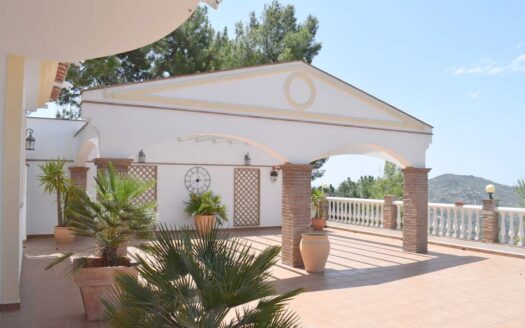 Villa with Amazing View